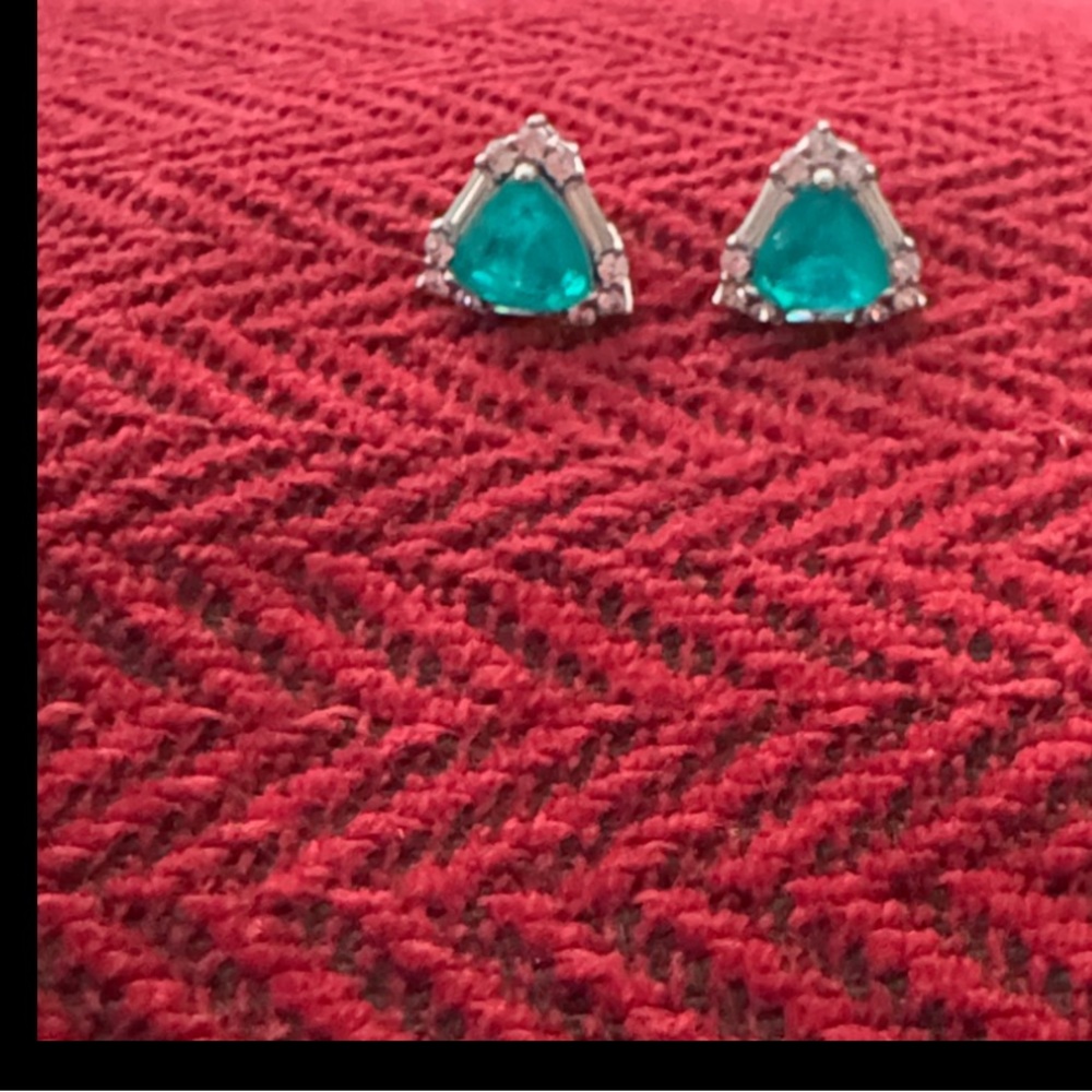 Elegant Emerald  Earrings